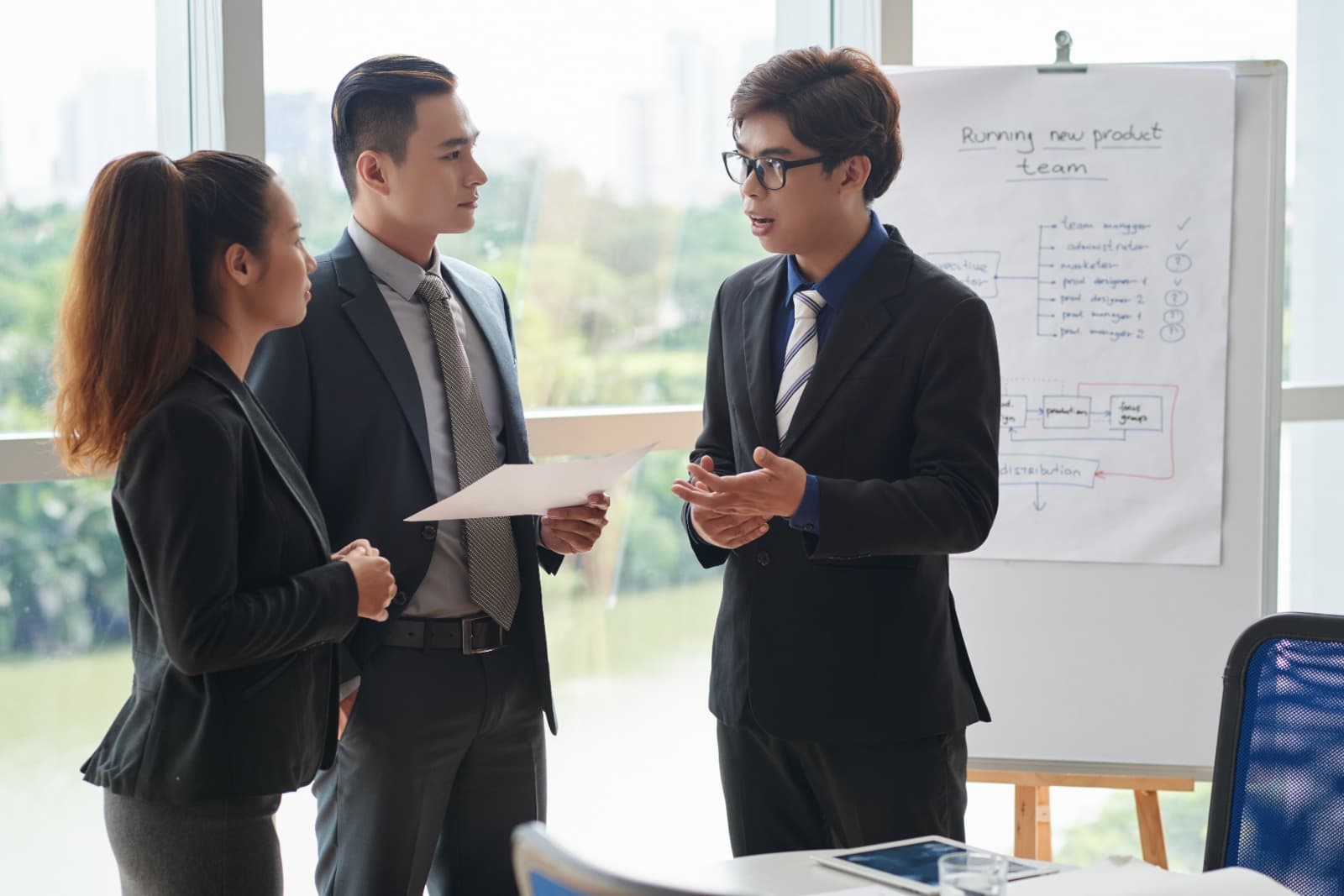 OKR Tanpa Micromanagement: Cara Leader Menjaga Fokus Strategis