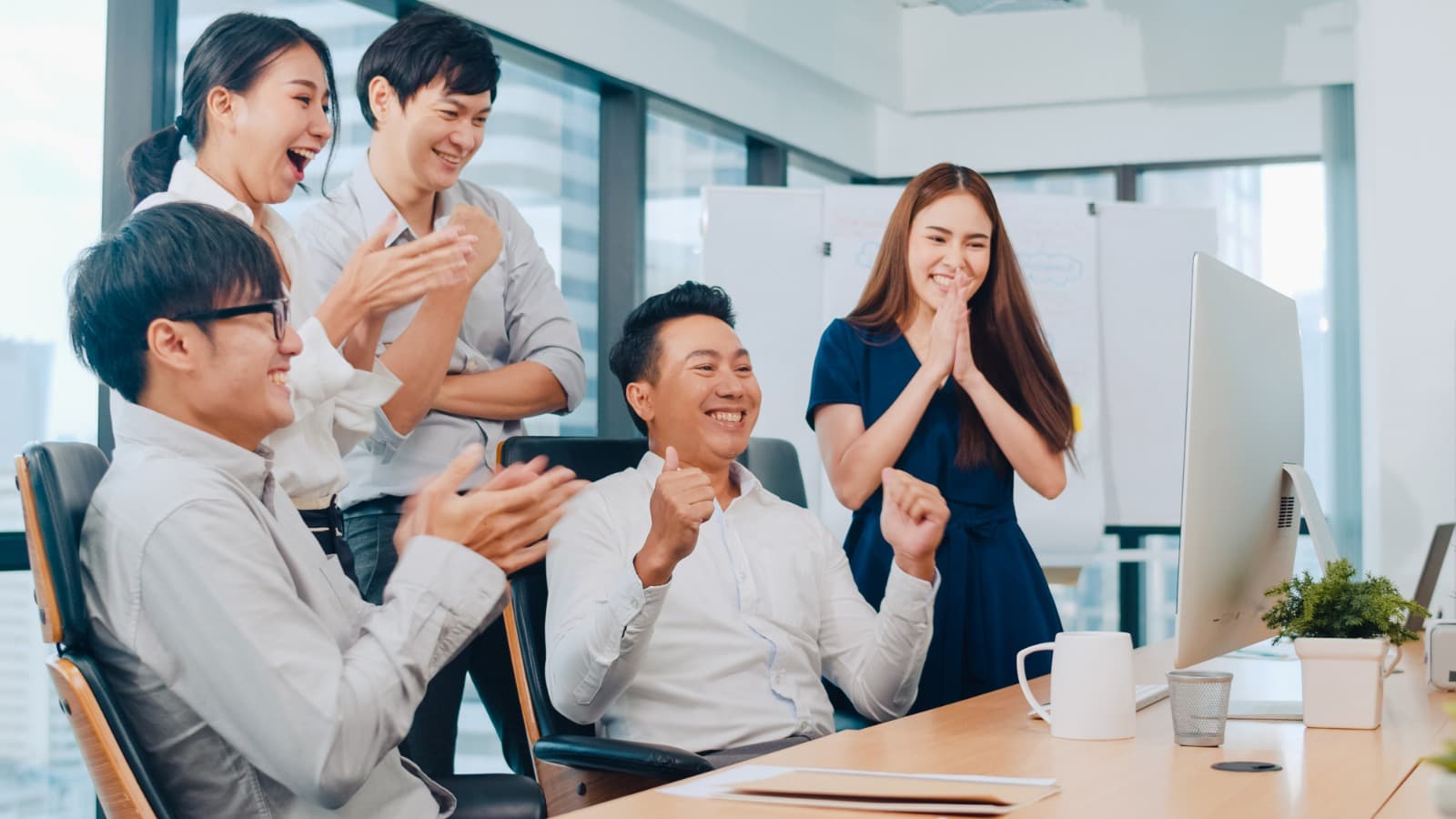 Psychological Safety vs Accountability: Mengapa Tim Terlihat Aman tapi Tidak Kritis